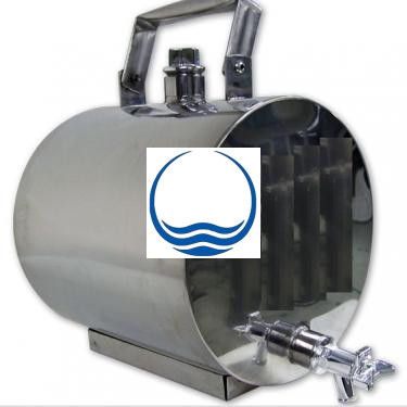 011.<*> 5 / 8 L-es rozsdamentes acél bortartály / pálinkatartály, fekvõ, inox talp; INGYENES SZÁLLÍTÁS;